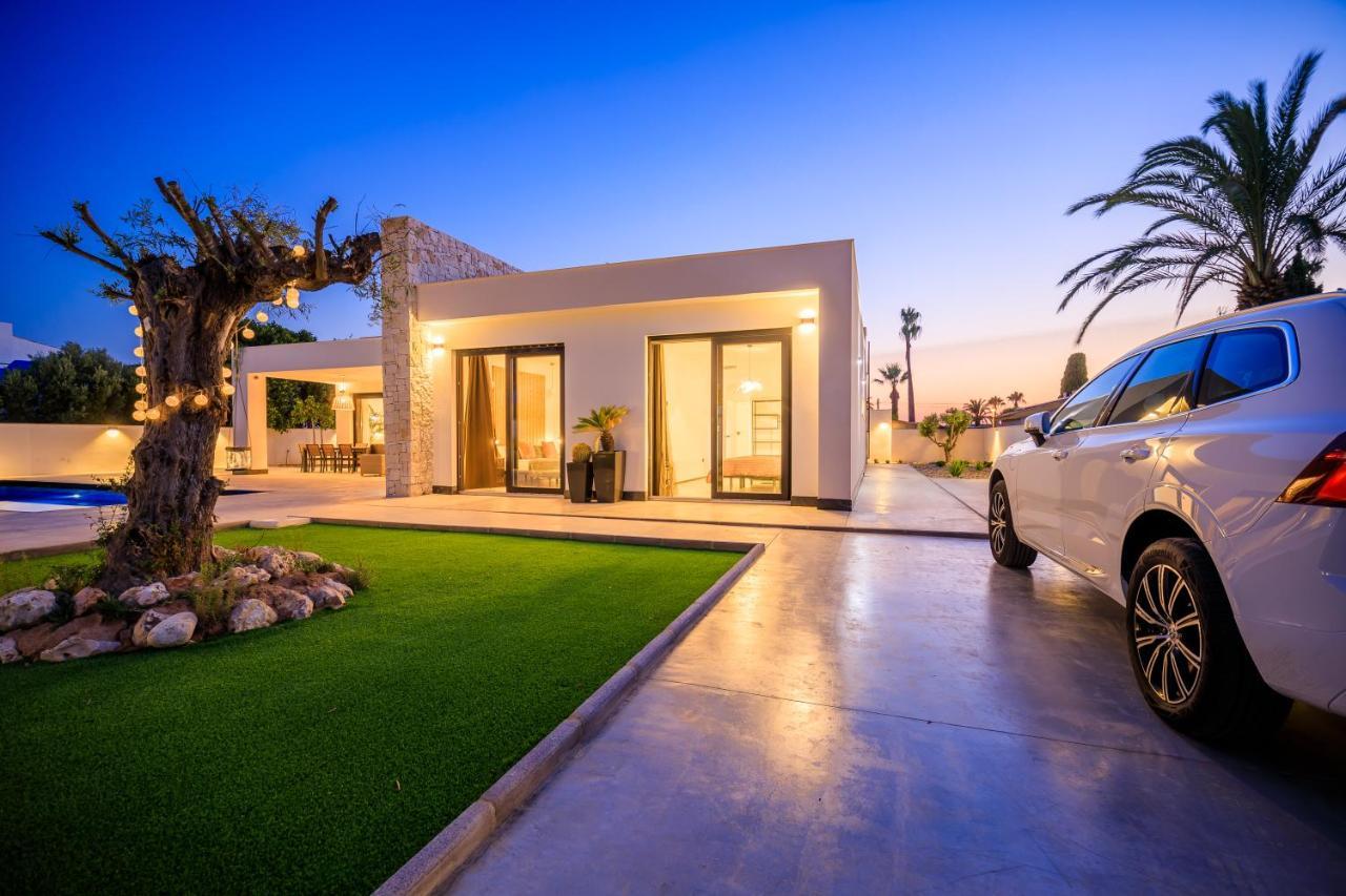 Mi Luna Villa